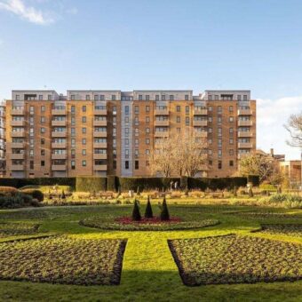 Two-Bedroom Flat on Truman Way, Dartford, DA1