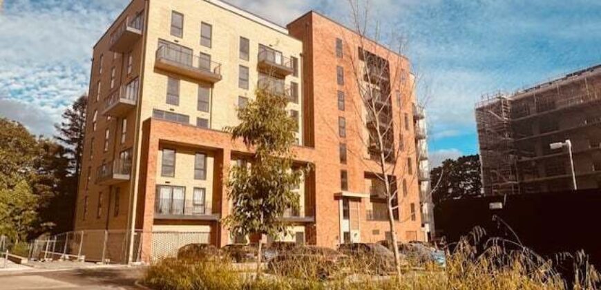 Two-Bedroom Flat on Truman Way, Dartford, DA1